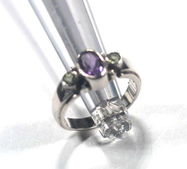 *VINTAGE* Sterling Silver Amethyst and Peridot Three Stone Ring 925 Size 6.5