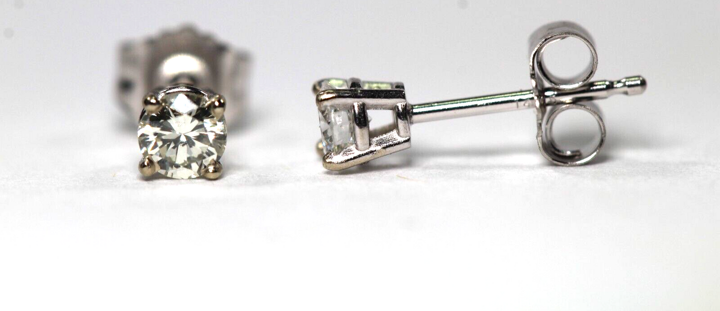 New!! Solid 14K White Gold .33 CT TW Natural Diamond VS-1 / I-J Stud Earrings