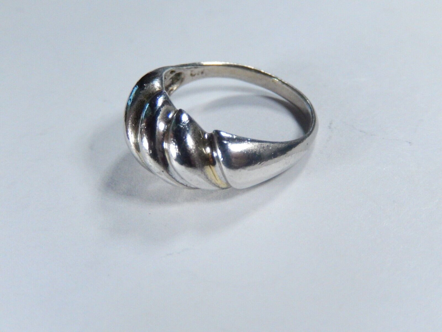 *VINTAGE* Sterling Silver Shrimp Dome Design Ring 925 Size 6.5