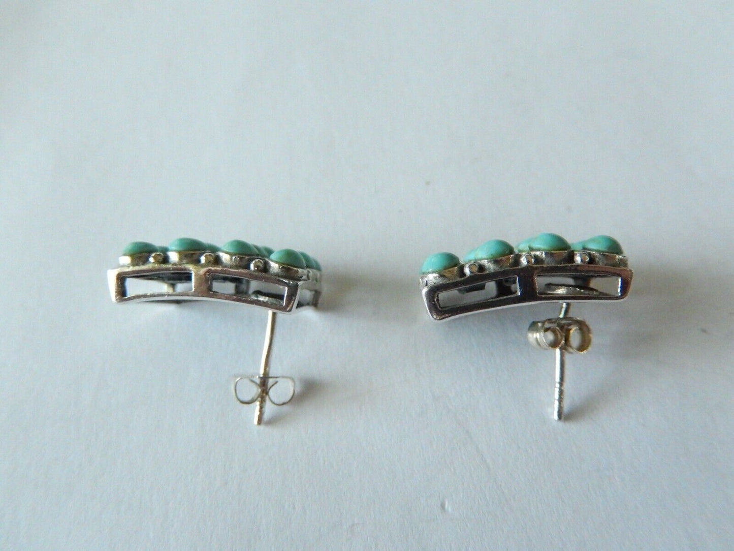 *VINTAGE*   Southwest Sterling Silver 925 Zuni Style Turquoise Post Earrings