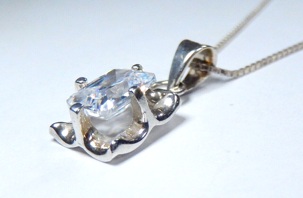 MEXICO STERLING SILVER 9MM X 7MM EMERALD CUT CZ SOLITAIRE PENDANT w/18" Chain