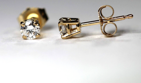 New!! Solid 14KYellow Gold .29 CT TW Natural Diamond VS-1 /I-J Stud Earrings