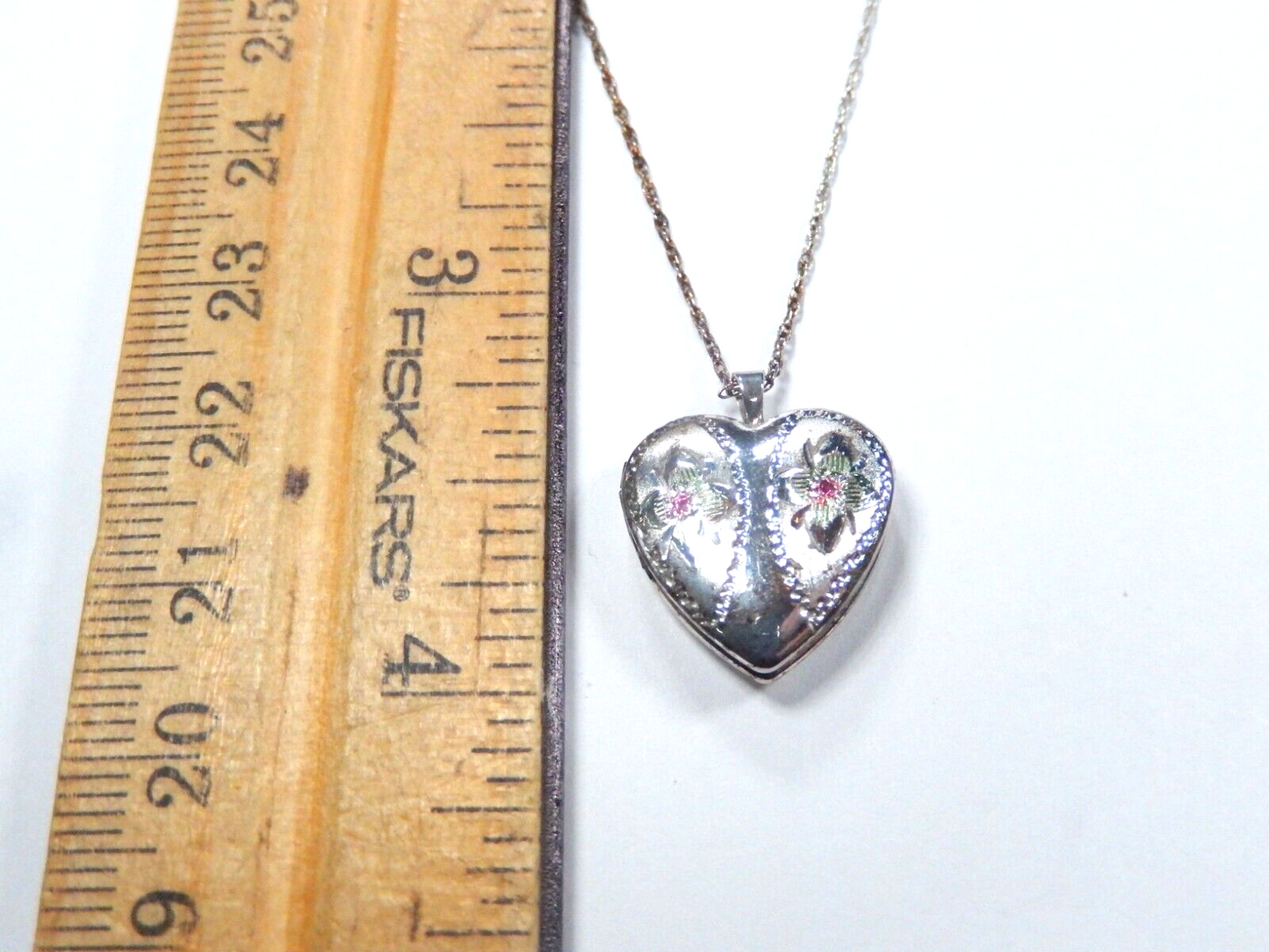 *VINTAGE*  Sterling Silver 925 Etched Heart Locket Pendant w/18" Sterling Chain