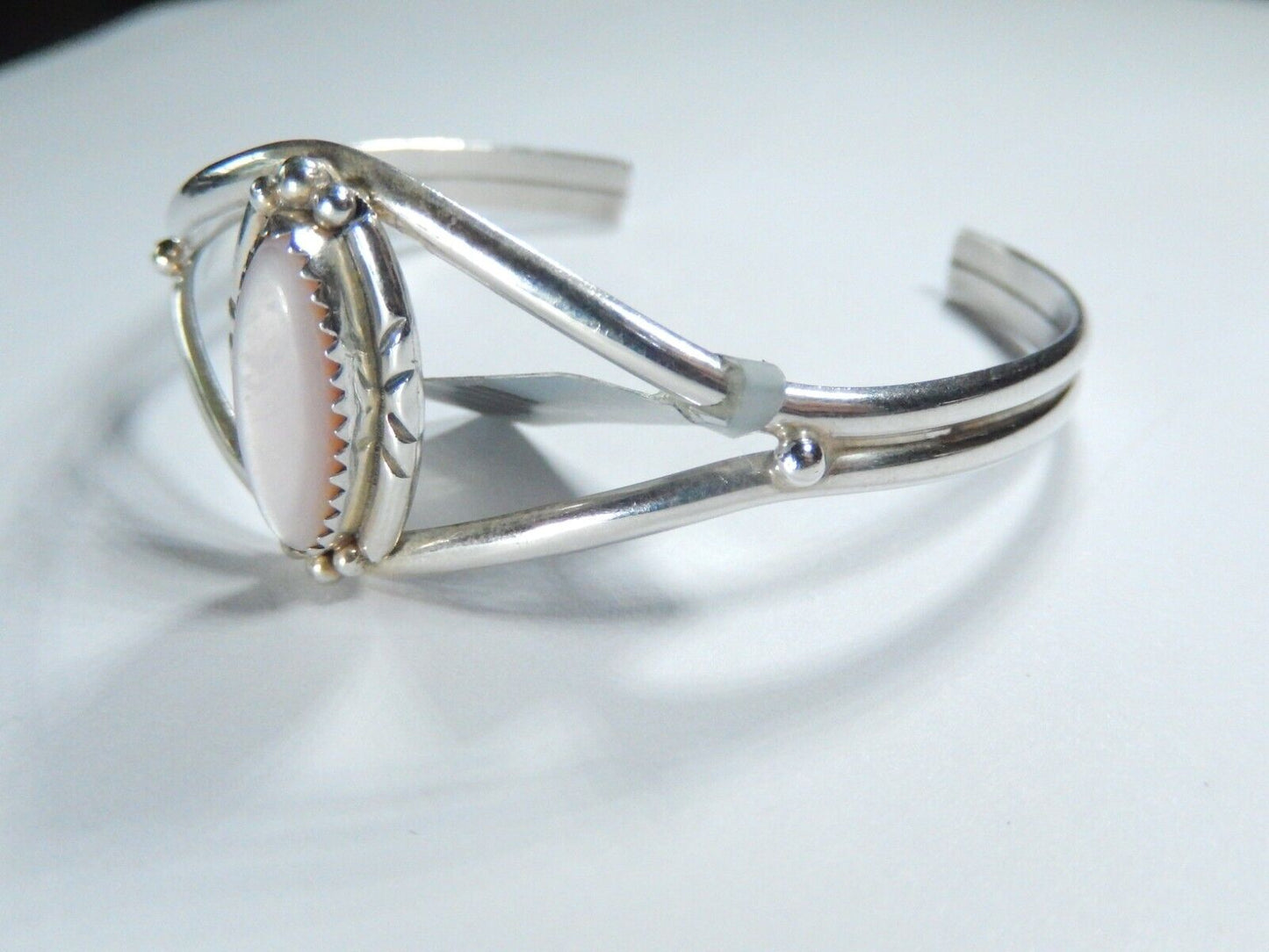 *VINTAGE*  Native American Light Purple Chalcedony Sterling Silver Bracelet