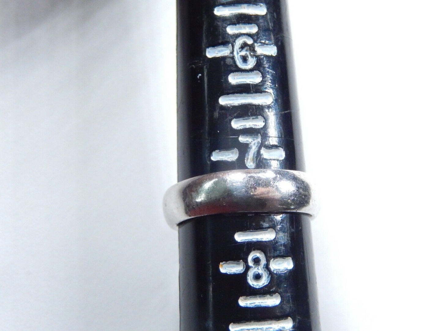 *VINTAGE* Sterling Silver 5.5MM Wedding Band Ring 1/2 Round Band Size 7.5