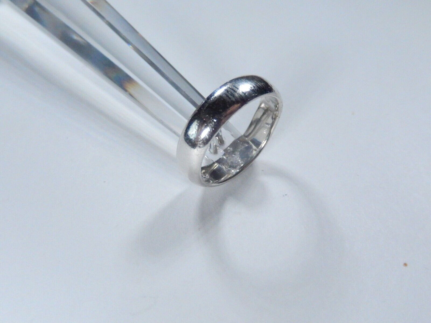 *VINTAGE* Sterling Silver 5.5MM Wedding Band Ring 1/2 Round Band Size 7.5
