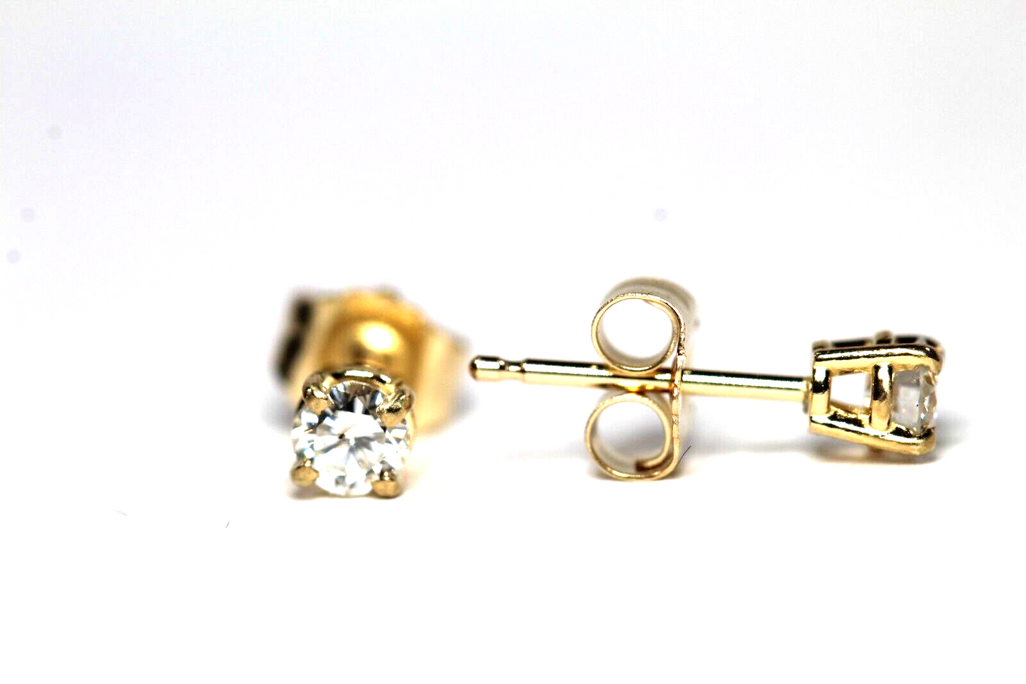 *New!! Solid 14K Yellow Gold .25 CT TW Natural Diamond VS-1 / H-I Stud Earrings