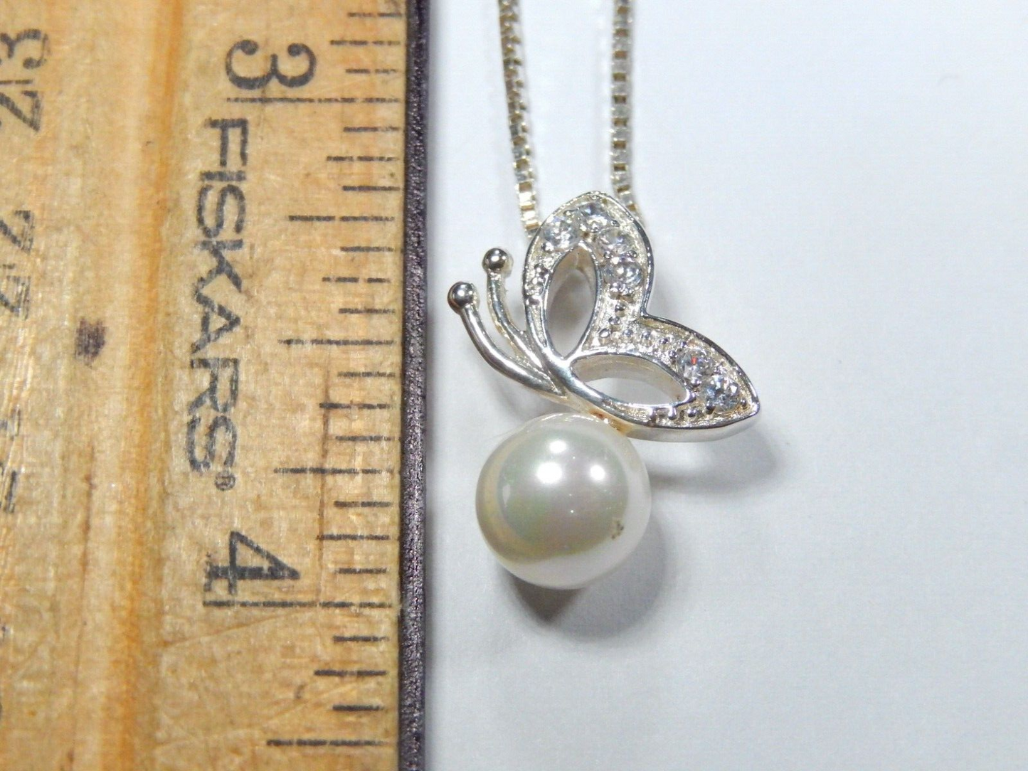 *VINTAGE* Sterling Silver Pearl And CZ Pendant  With 18" Sterling Silver Chain