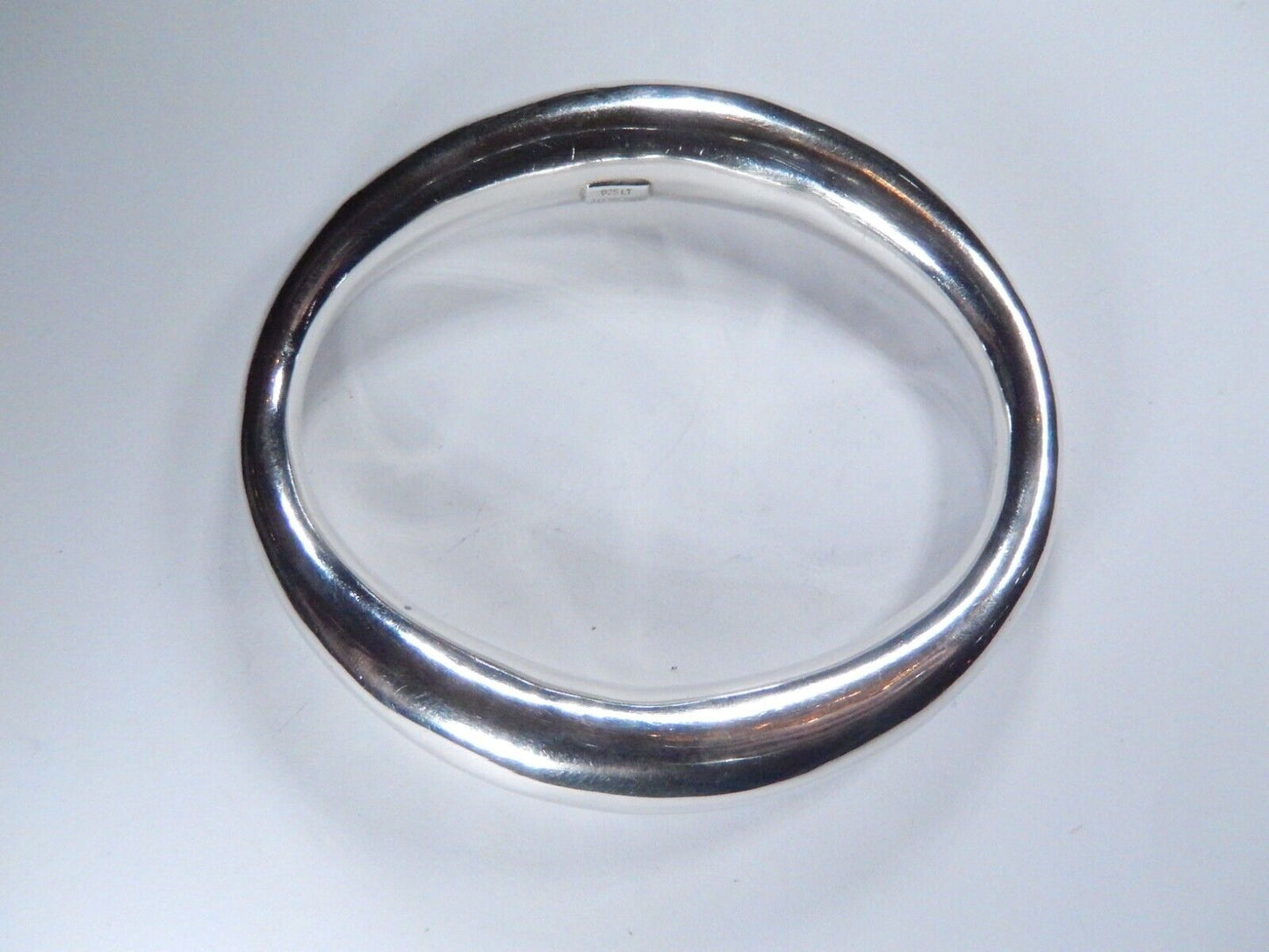 VINTAGE - Modernist Thick Oval Sterling Silver Smooth Bangle Bracelet