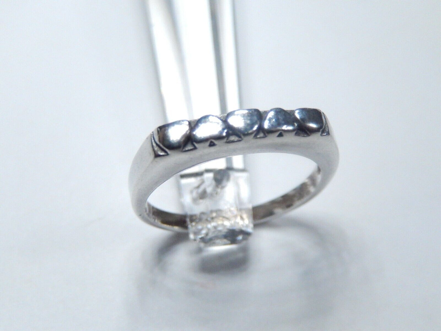 *VINTAGE* STERLING SILVER 3.0 MM WIDE HEART BAND RING SIZE: 7