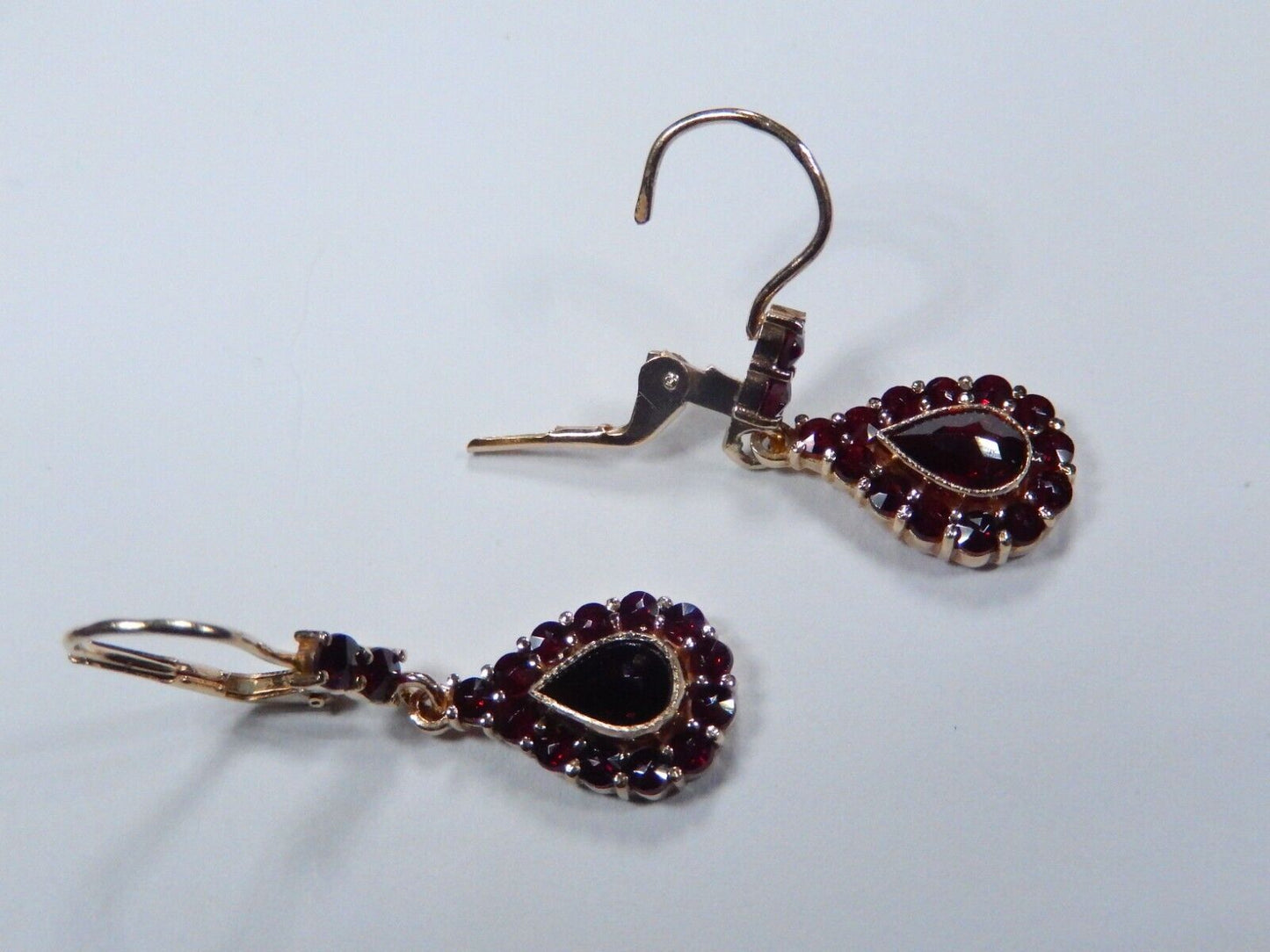 Vintage 14k Yellow Gold Natural Pear Shape Rhodolite Garnet Dangle Earrings