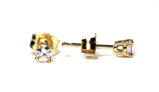 New!! Solid 14K Yellow Gold .20 CT TW Natural Diamond I-2 / G-H Stud Earrings