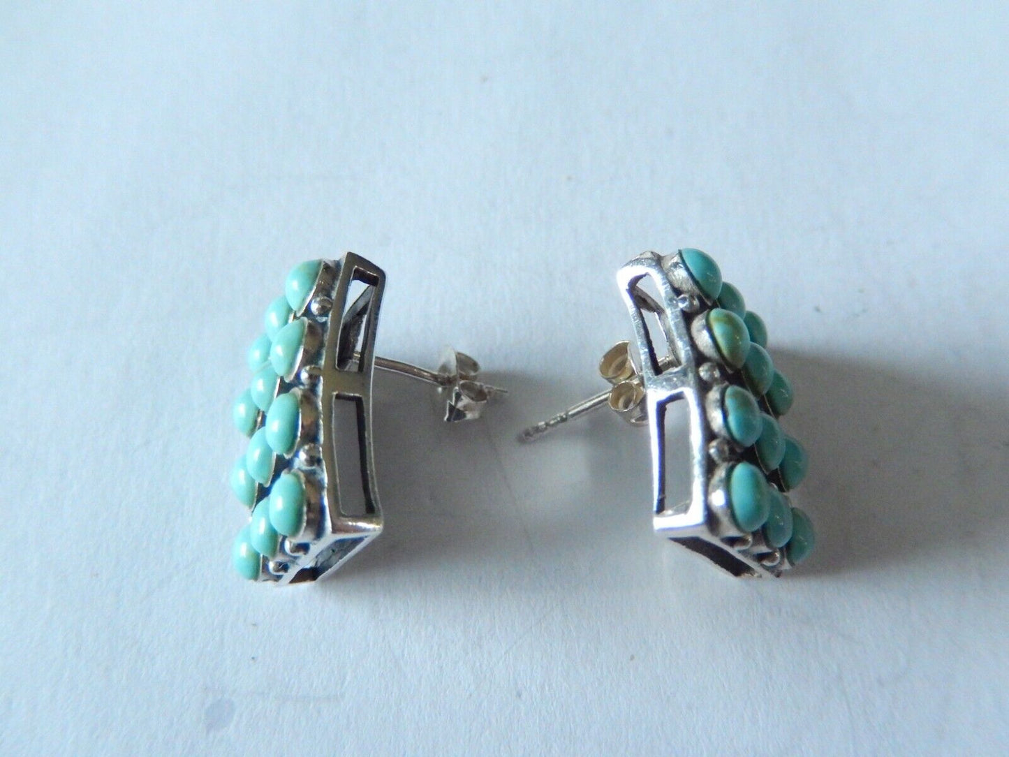 *VINTAGE*   Southwest Sterling Silver 925 Zuni Style Turquoise Post Earrings