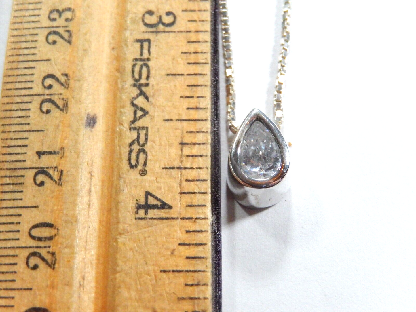 CUBIC ZIRCONIA BEZEL SET STERLING SILVER PEAR TEARDROP PENDANT w/20" Ster. Chain