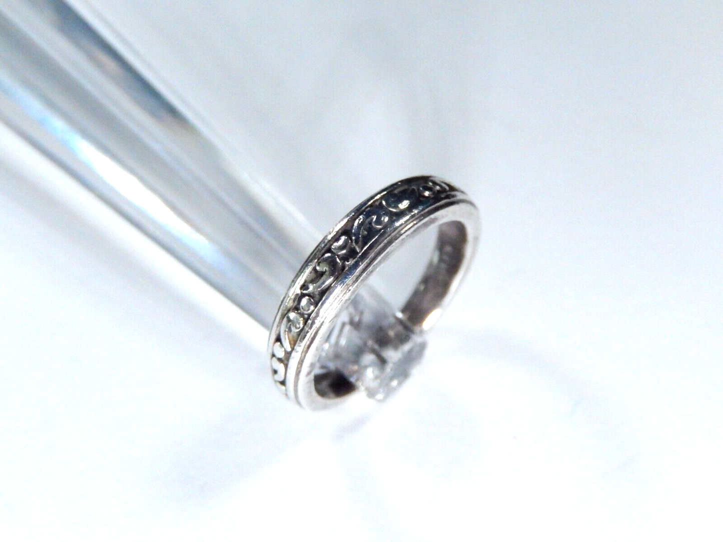 NDI Sterling Silver .925 Decorative 4 mm Wide Band Ring  Sz: 5