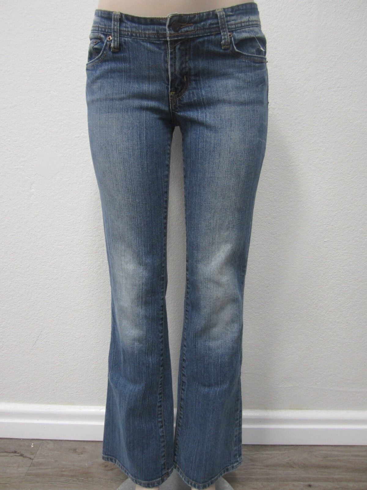 7 Seven For All Mankind Ladies Size 31 X 31 Medium Wash Premium Bootcut Jeans