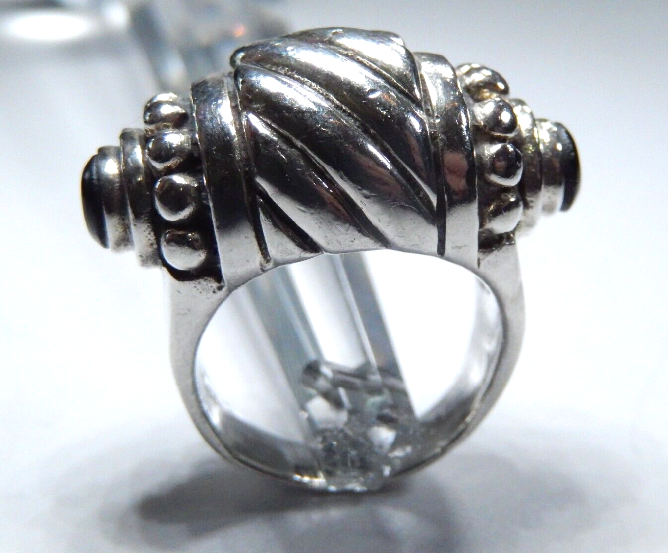 VINTAGE LARGE HEAVY BLACK ONYX STERLING SILVER 925 RIBBED RETRO RING Size 7