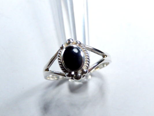 *VINTAGE*  Sterling Silver Black Onyx Bezel Set Beaded & Rope Border Ring Size 9