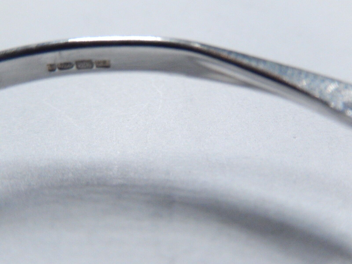 VINTAGE - STERLING SILVER HOOK ON BANGLE BRACELET FITS 6.5" - 7" WRIST