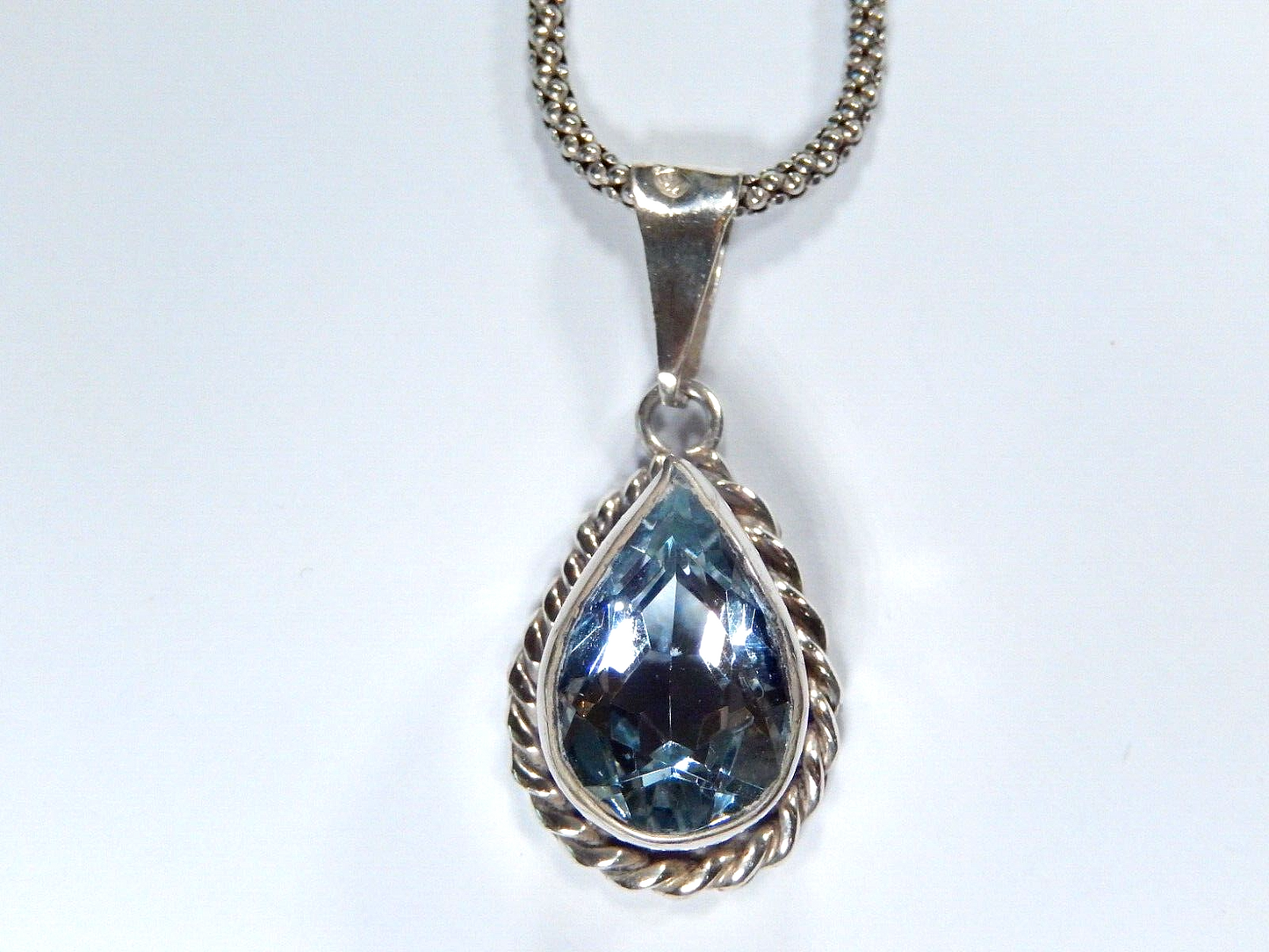 *VINTAGE* Mexico Large Sterling Silver 12.0 CT Blue Topaz Pendant w/20" Lg Chain