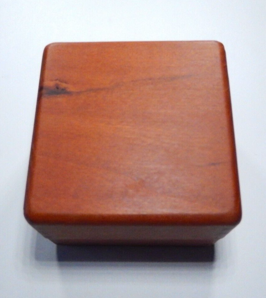 James Avery Wooden Ring Box - 2.5x2.5x2" - Rare!