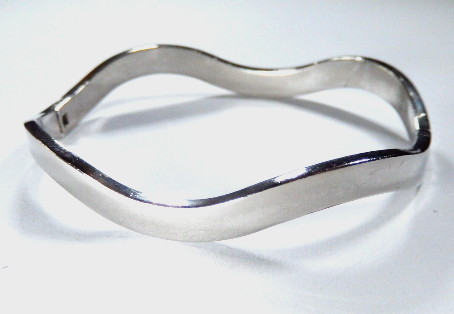 *VINTAGE* 925 Sterling Silver Wave Hinged Bangle Bracelet 6.25mm Wide -19.9 gram