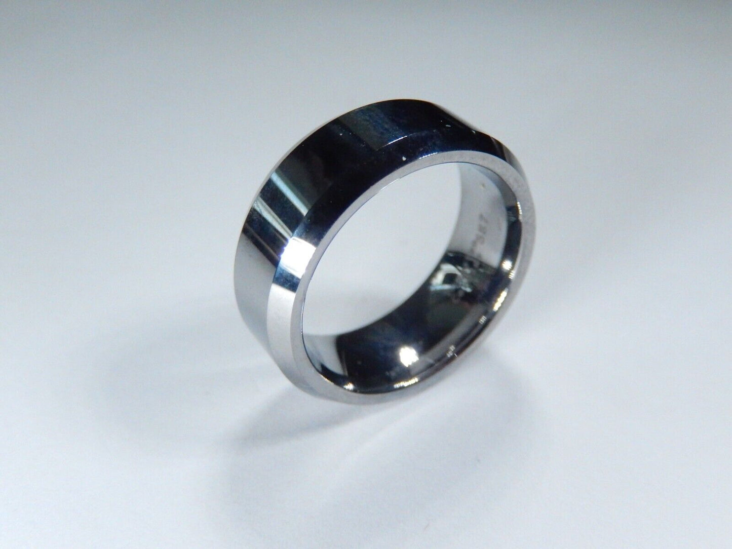 8mm High Polish Beveled Edges Tungsten Carbide Ring Wedding Band Size 7