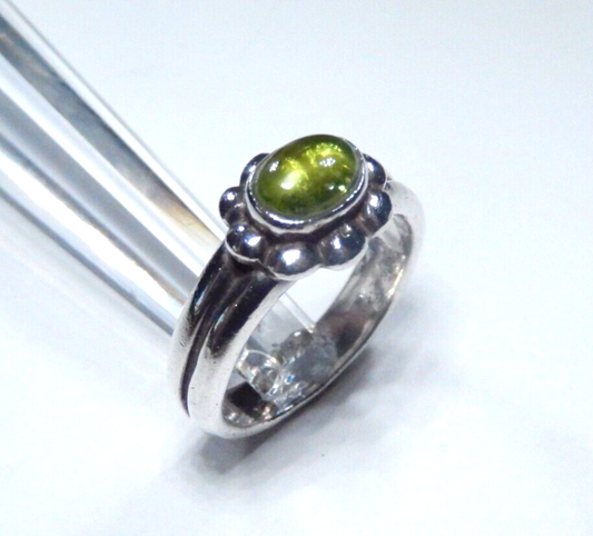 *VINTAGE* Natural Green Labradorite Gemstone 925 Sterling Silver Ring Size 7