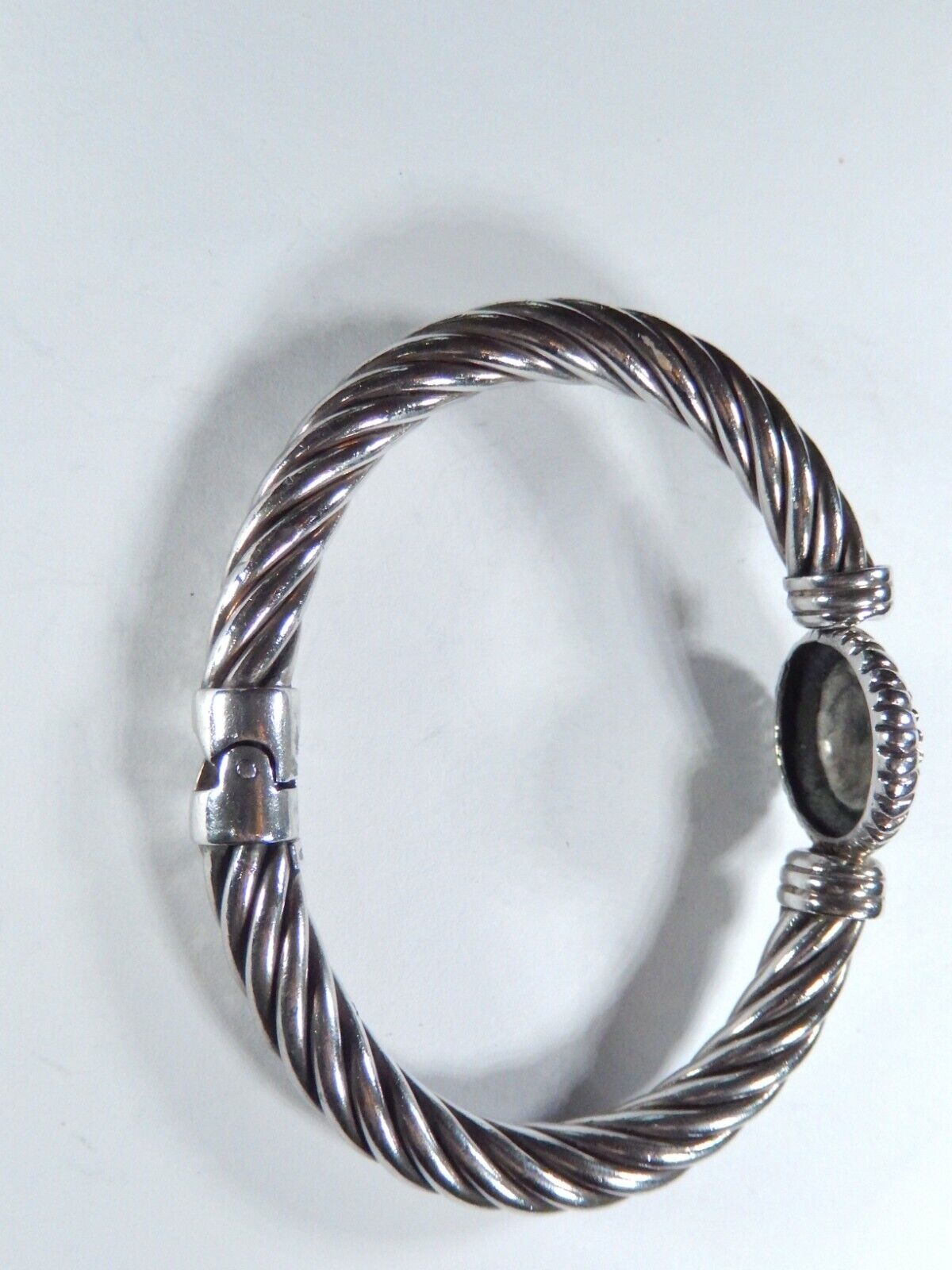 *VINTAGE*  7.5 mm Sterling Silver Hinged Black Onyx- Twisted Cable Cuff Bracelet