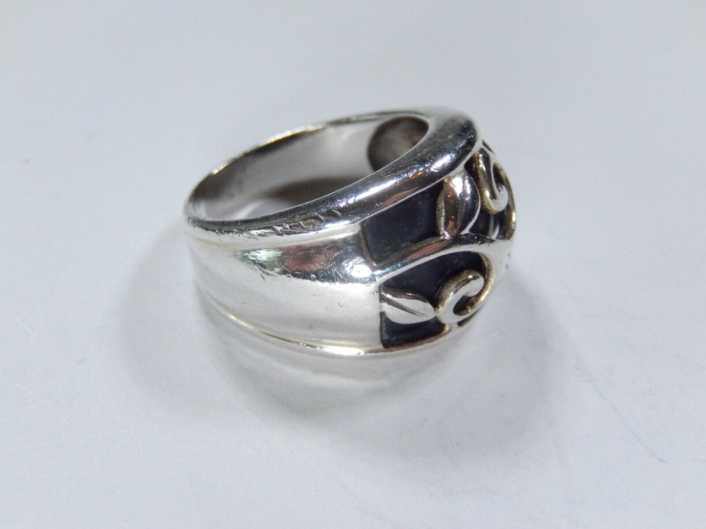 Vintage Sterling Silver Domed Tapered Band FLORAL LEAF SCROLL Ring Sz 6.75 NICE