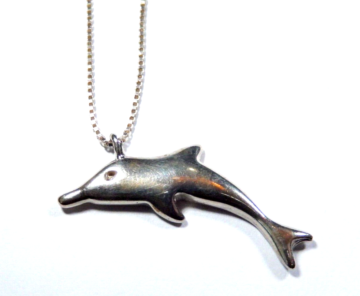 VINTAGE  Sterling Silver Dolphin Pendant w18 Sterling Box Chain