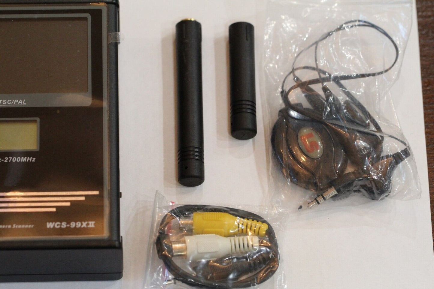 WCS-99XII Wireless Camera Scanner - Detecting Spying Cameras 900MHz-2700MHz