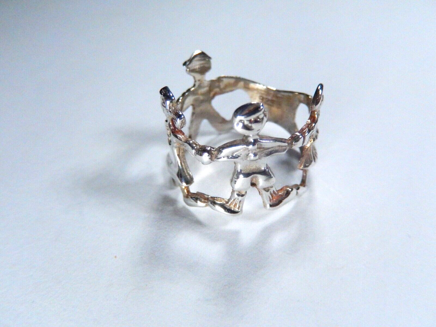 Vintage Sterling Silver Open Band Ring Children Playing sz 5.5