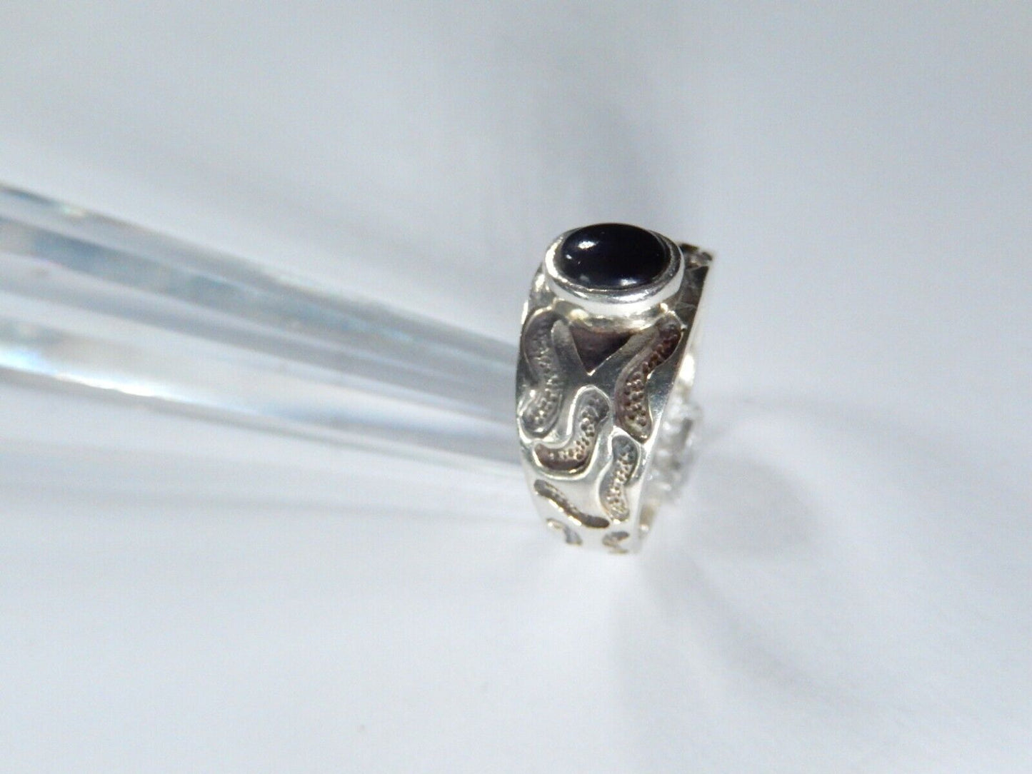 *VINTAGE*  Sterling Silver and Black Onyx Bezel Setting High Dome Ring Size 6