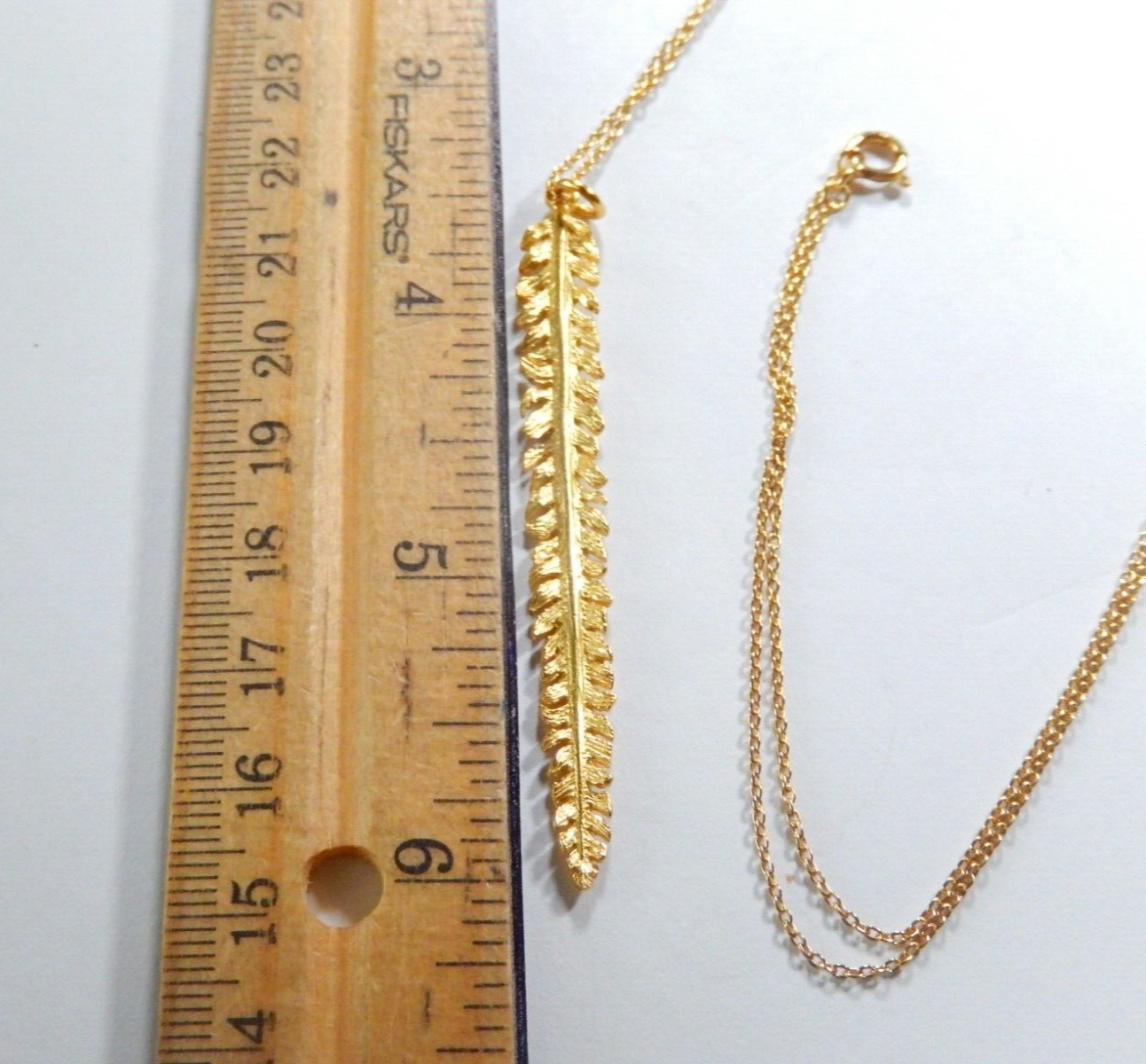 *VINTAGE*  Vermeil Gold 30" Chain With Gold Vermeil Leaf Pendant