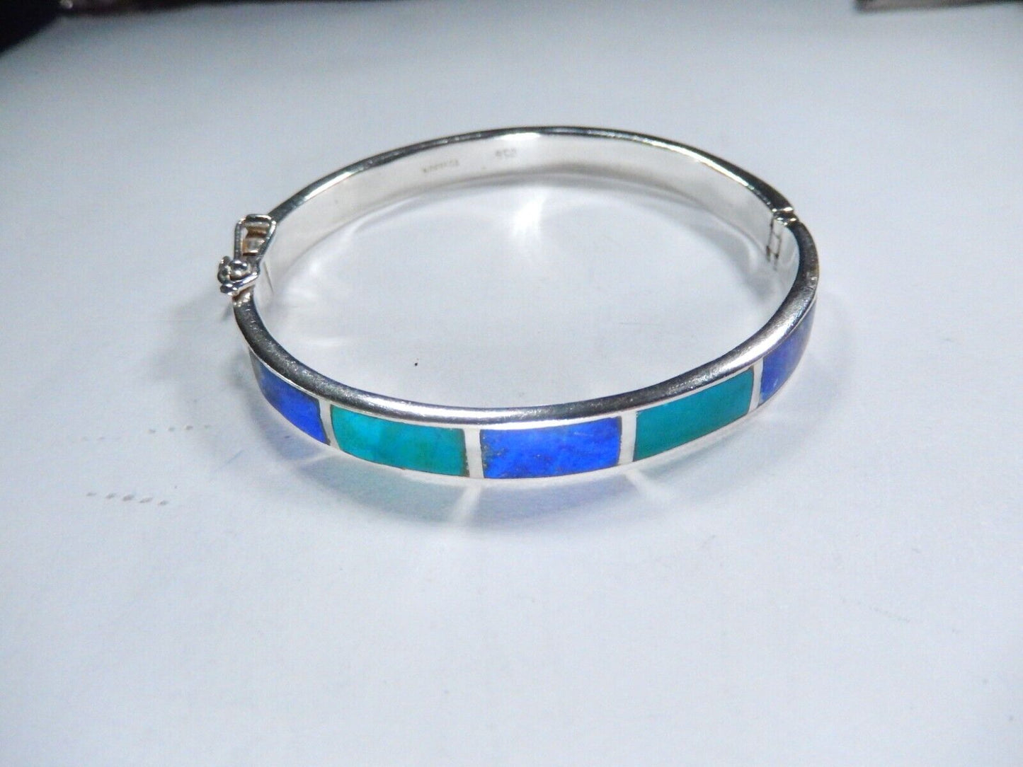 *VINTAGE* Artist Signed Sterling Silver .950 Lapis and Malachite Bangle Bracelet