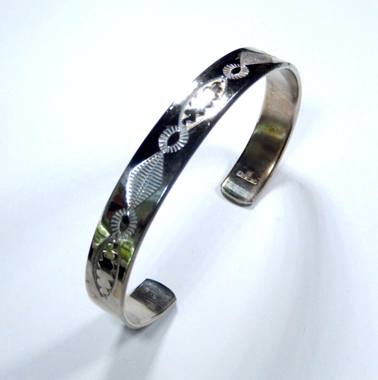 *VINTAGE* Native American "RB" Running Bear Sterling Silver Tooled Cuff Bracelet