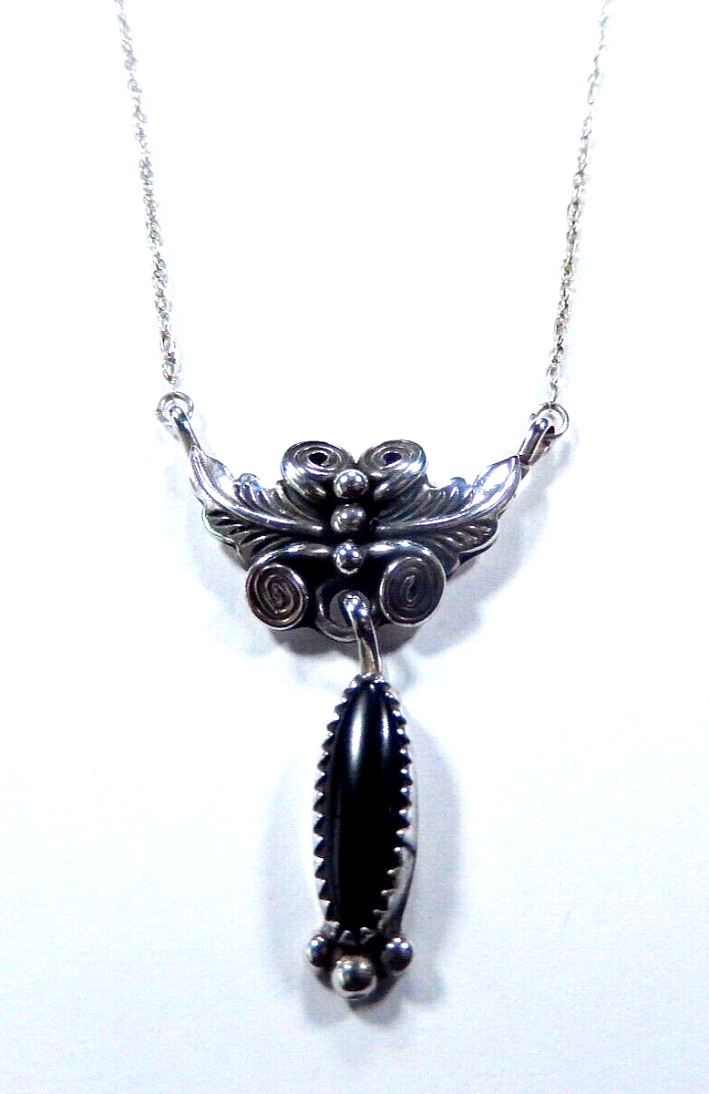 20" Sterling Black Onyx Native American Necklace Signed "RB" ( Running Bear )