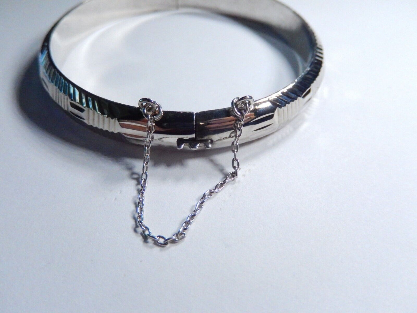 VINTAGE - Sterling Silver Hinged Bangle Bracelet with Clasp & Chain ~ 11.8 grams