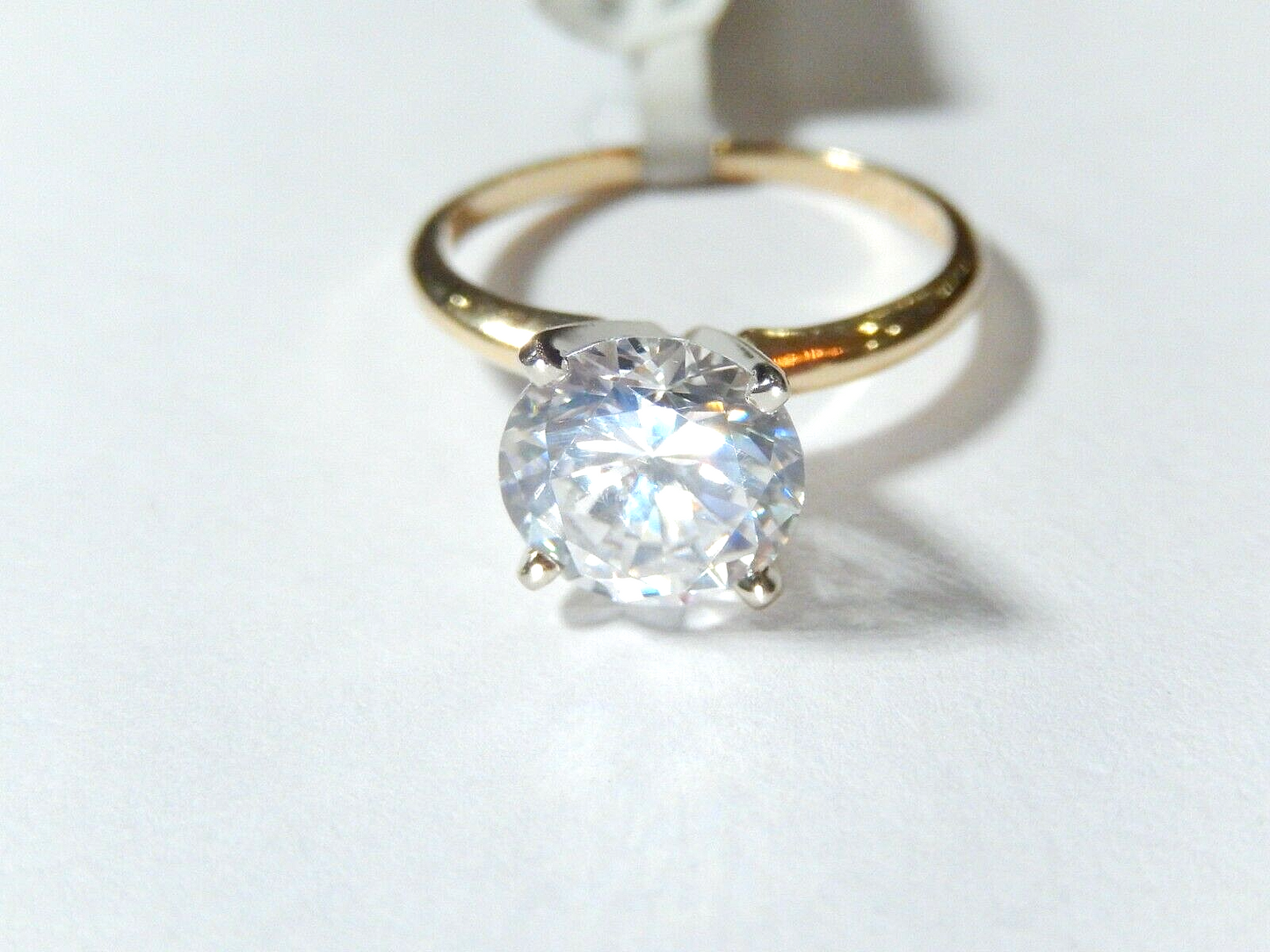 10K Yellow Gold 275CT VVS Solitaire  Cubic Zirconia  Sparkling Ring Sz 725