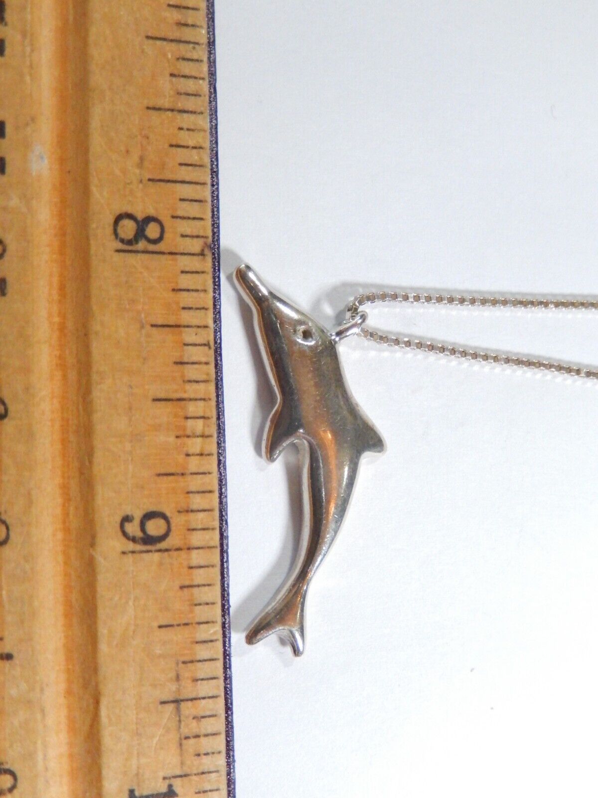 VINTAGE  Sterling Silver Dolphin Pendant w18 Sterling Box Chain