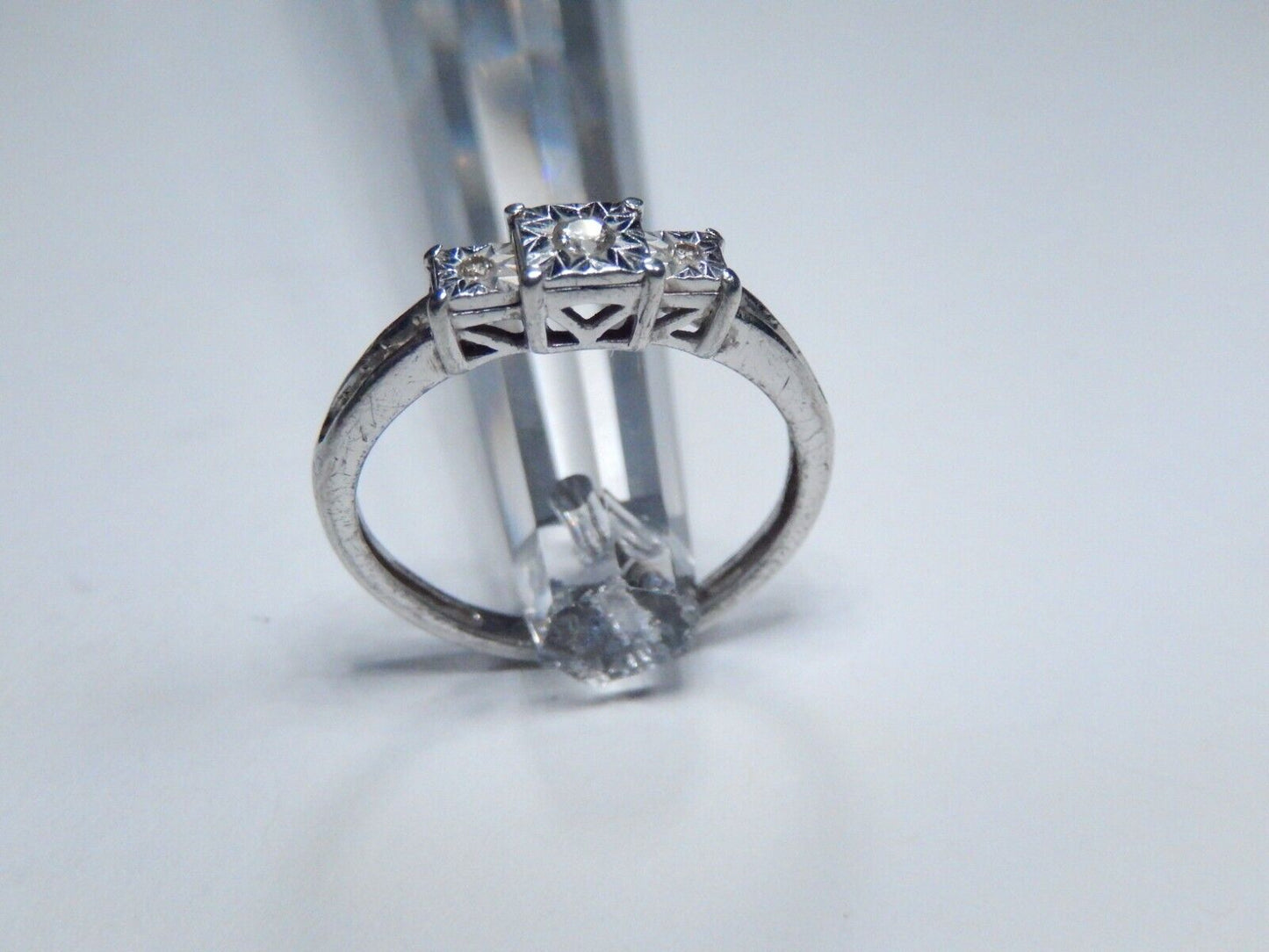*VINTAGE*  Sterling Silver 3-Stone Genuine Round Diamond Wedding Ring Size 6.75