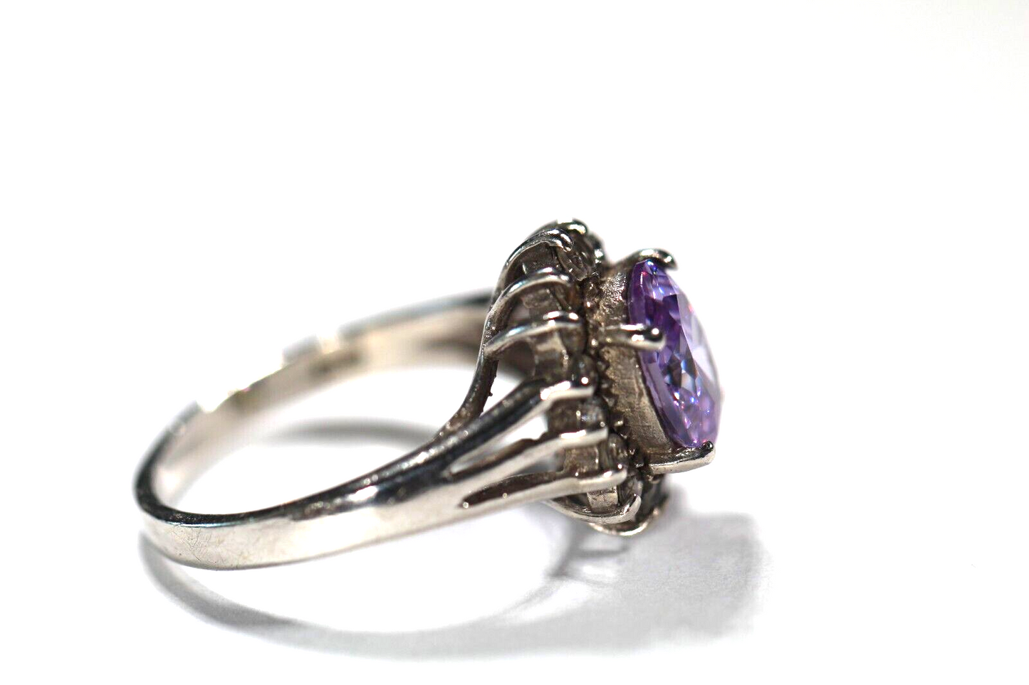 *VINTAGE* Sterling Silver  3.0 CT Amethyst and Accents Stones Halo Ring Size 7.5