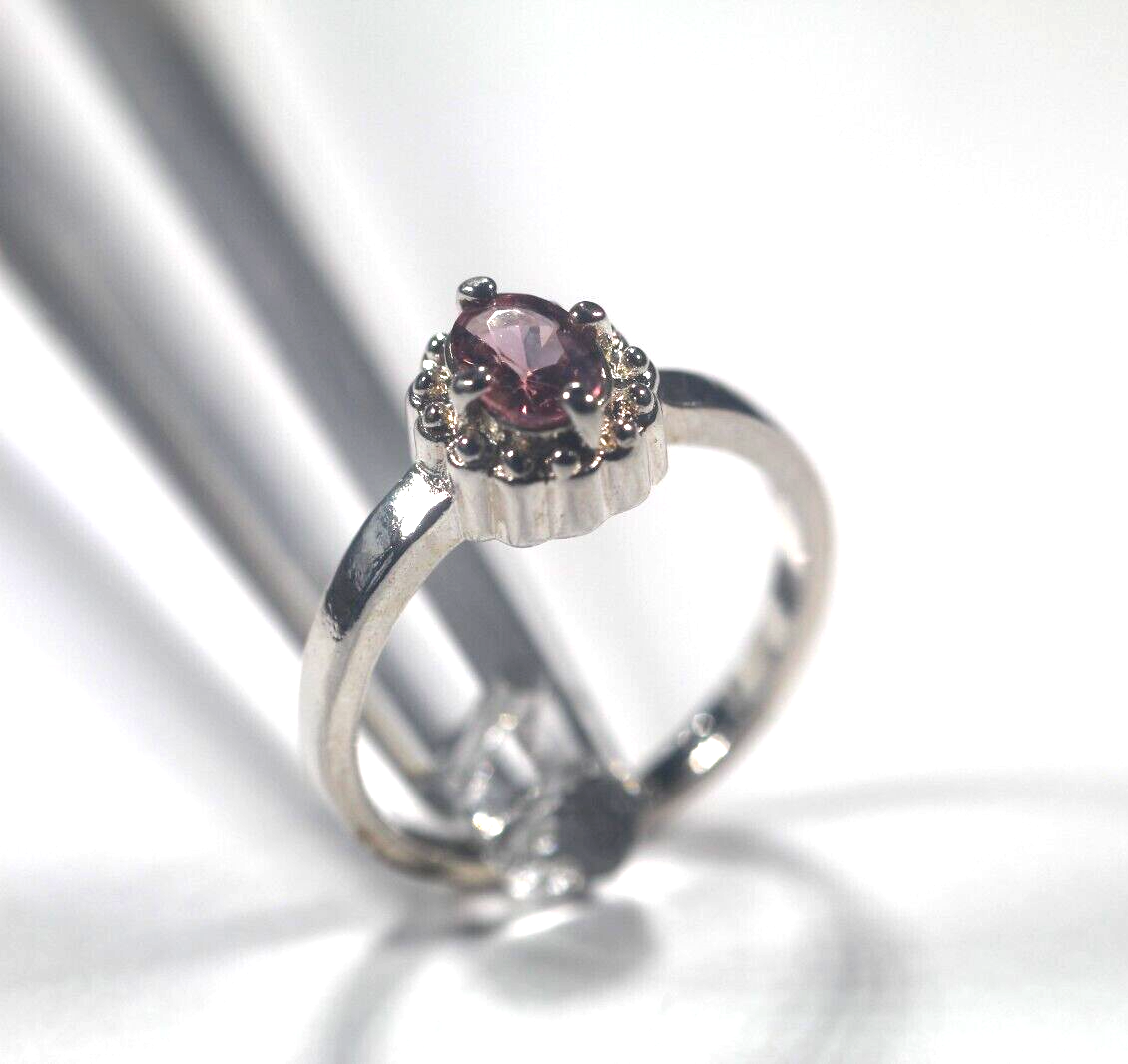 Ornate Purple Amethyst Solitaire 925 Sterling Silver Ring Size 8.75