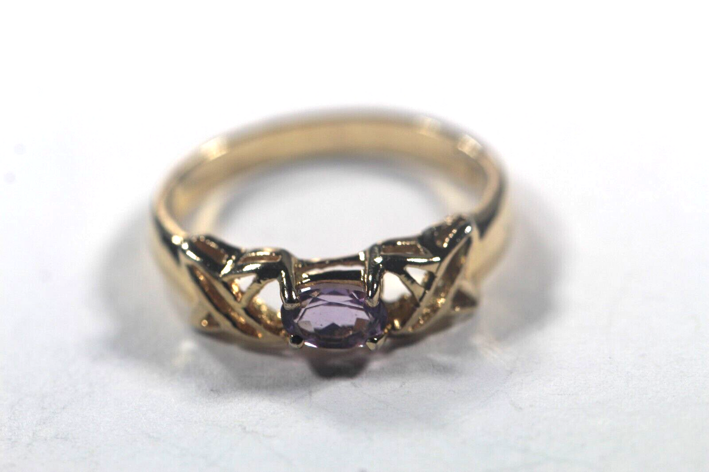 *VINTAGE*  LADIES GOLD VERMEIL STERLING AND AMETHYST RING SIZE 9