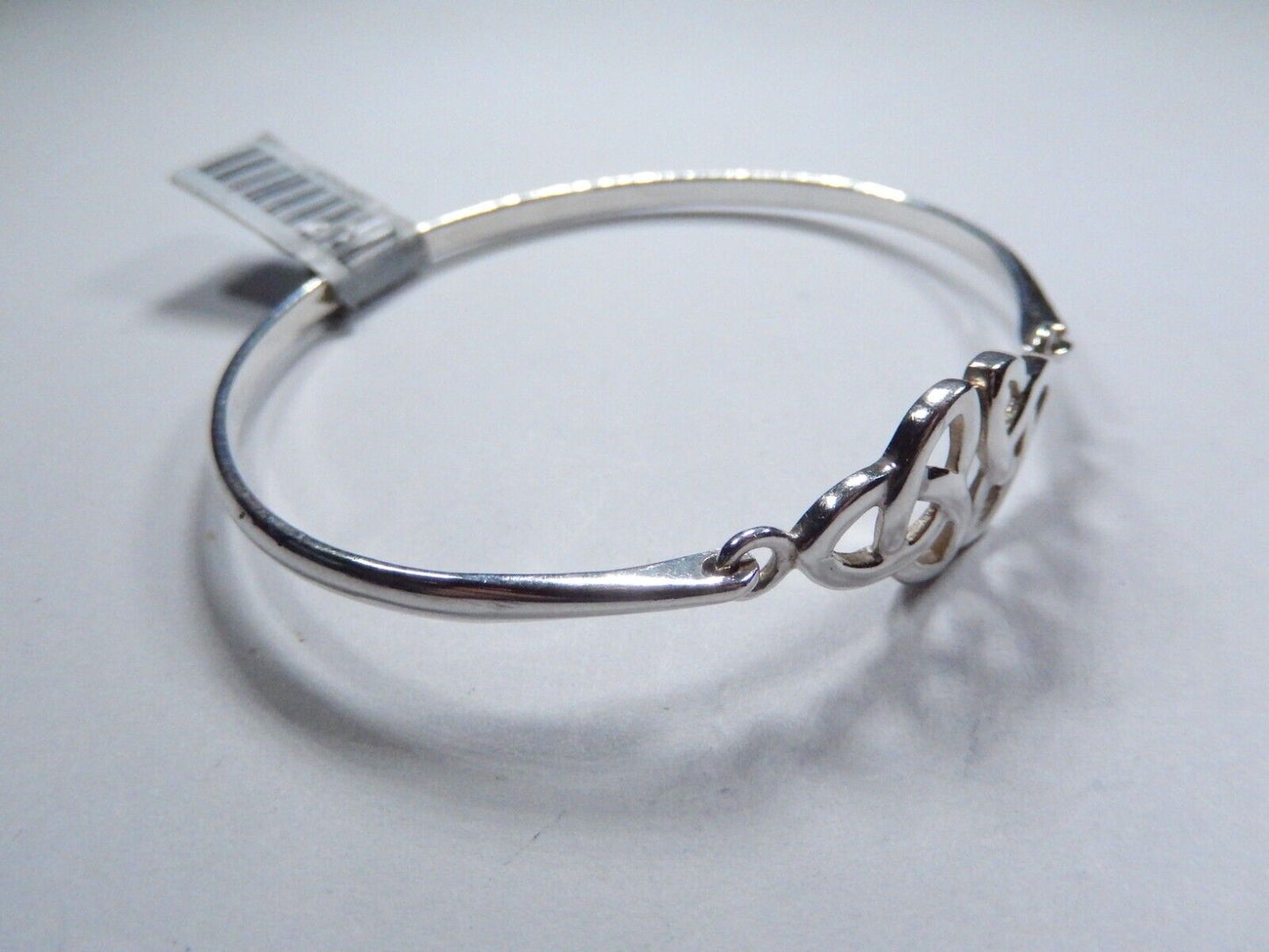 VINTAGE - STERLING SILVER HOOK ON BANGLE BRACELET FITS 6.5" - 7" WRIST
