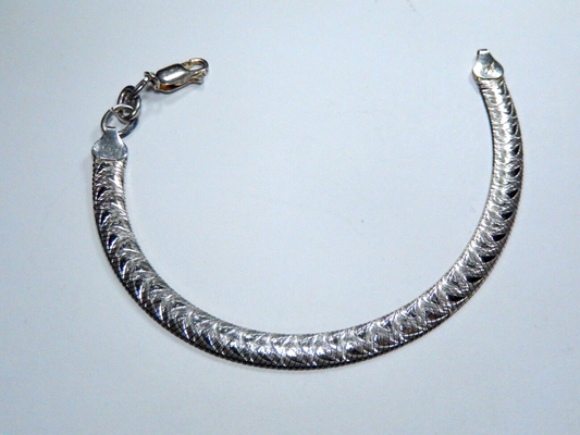 Vintage 925 Sterling Silver 6.5mm Curved Herringbone Fancy Bracelet Italy  7.5"