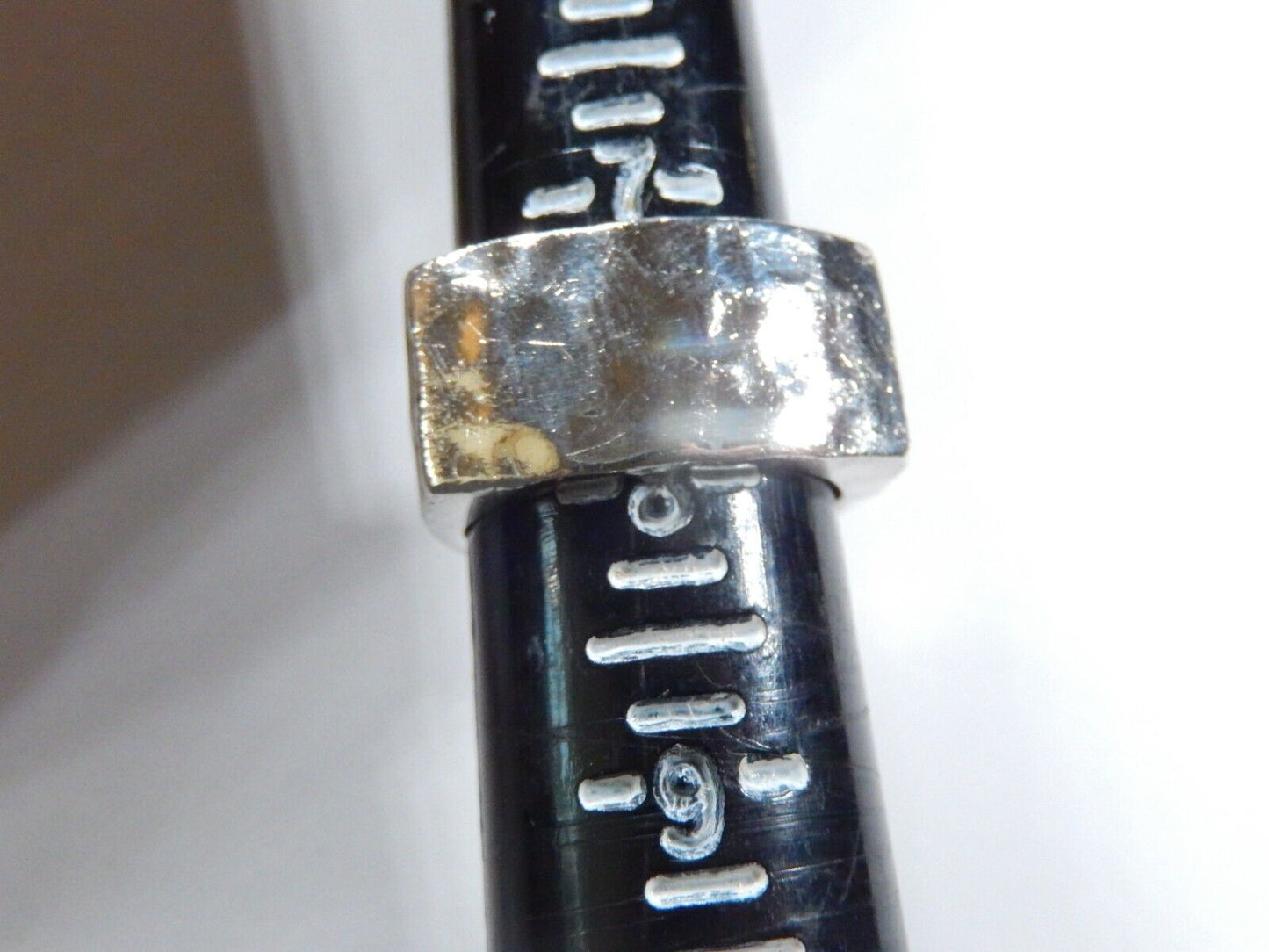 *VINTAGE* Mexican Sterling Silver Three Sided Handmade Wide Hammered Band Sz 7.5