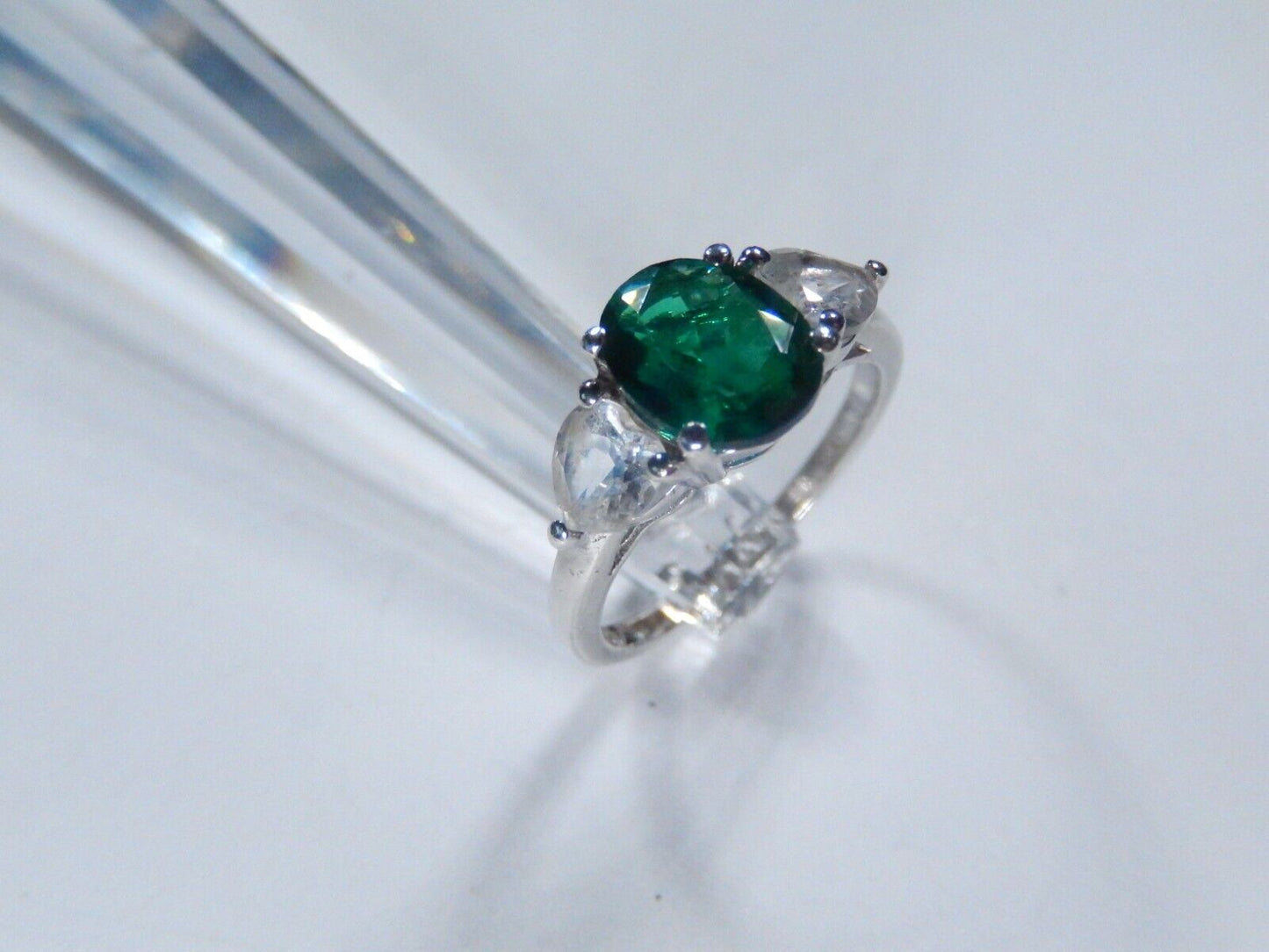 *VINTAGE*  Sterling Silver Three Stone Cubic Zirconia And Lab Emerald Ring Sz 7