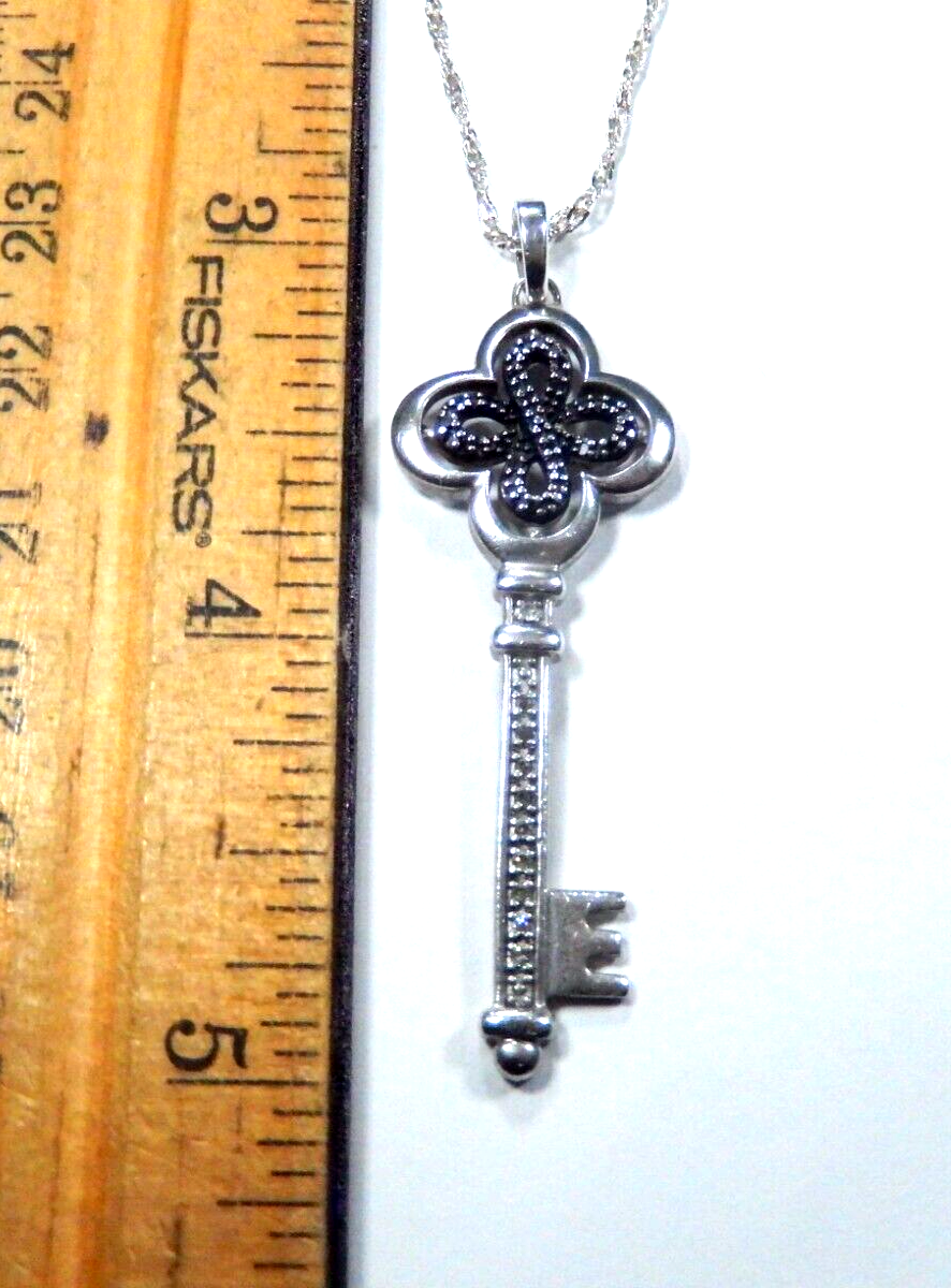 *VINTAGE*  Sterling Silver Real White & Black Diamond Key Pendant w/24" Chain
